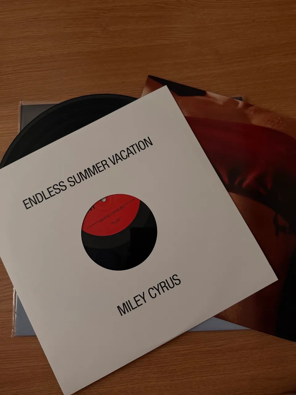 Vinil Miley Cyrus Endless Summer Vacation  - Foto 3