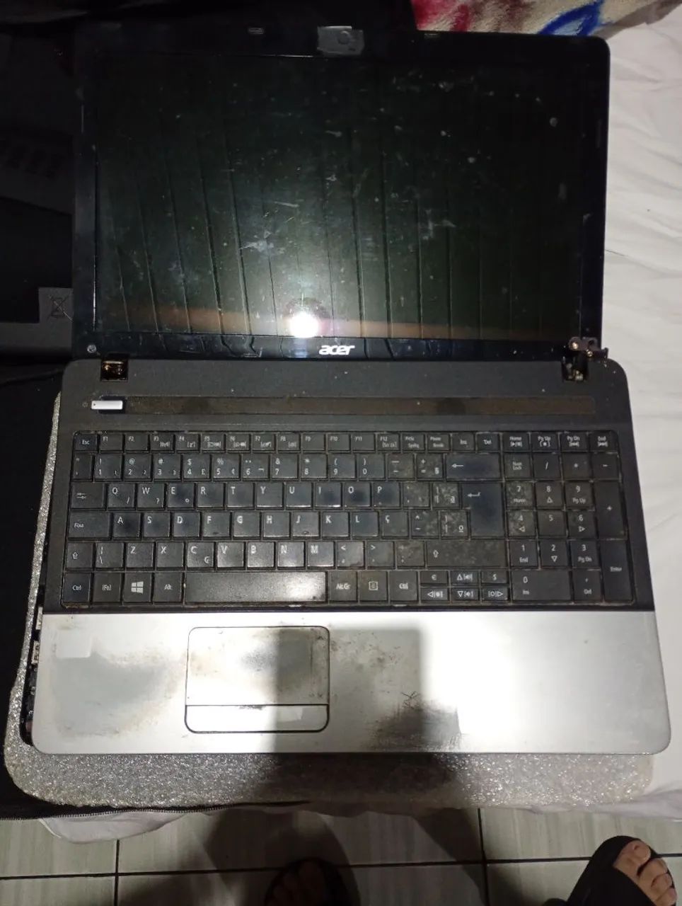 Notebook Acer para retirar peças 