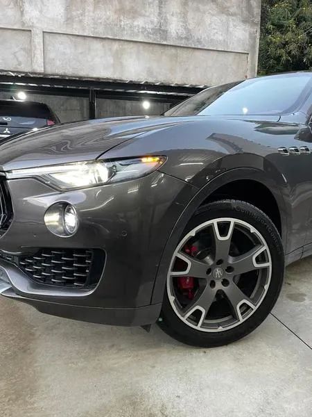 Maserati Levante 3.0 V6 350cv Aut., foto 9 de 18