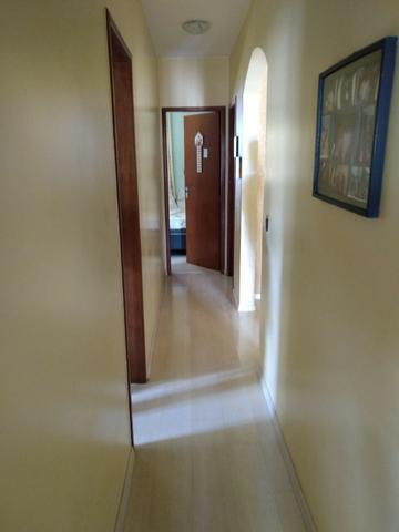Casa 4 quartos | Piscina e ampla espaço de garagem | R$ 750 mil - Foto 9