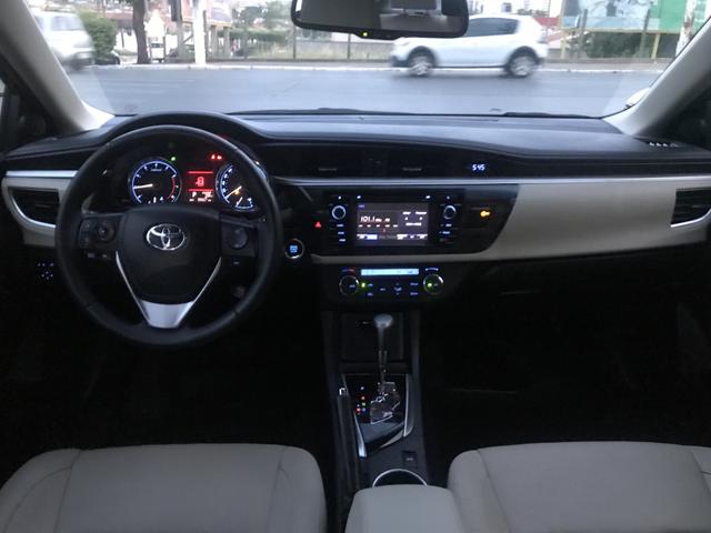 Corolla altis 2017 35 mil km - Foto 5