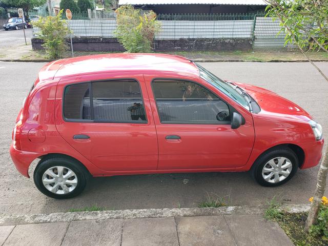 Renault clio expression 1.0 16v 4 portas completo 2013/2014 *único dono* placa i - Foto 6