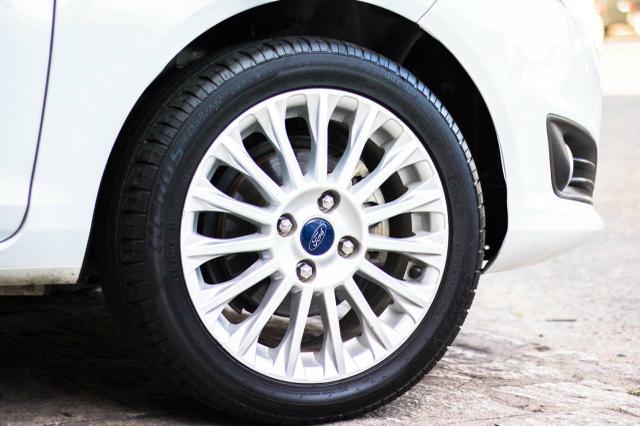 Ford Fiesta 1.0 ecoboost Titanium Plus Powershift 2017 completo - Foto 20