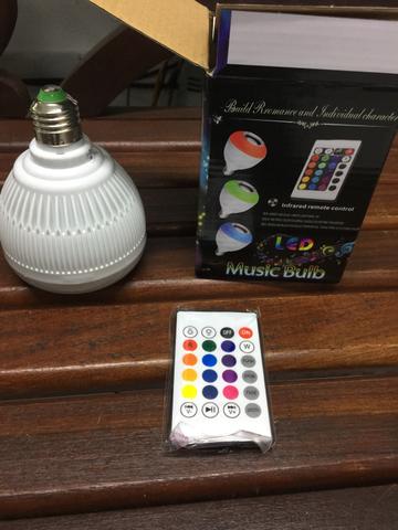 Lampada led muda de com com bluethoth nova na embalagem
