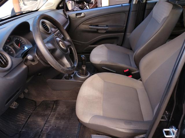 Voyage 1.0 Flex Completo - Foto 18