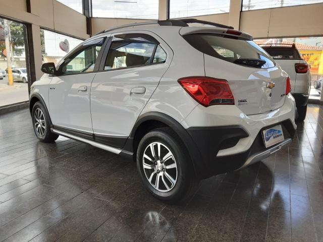 ONIX 2016/2017 1.4 MPFI ACTIV 8V FLEX 4P MANUAL - Foto 4