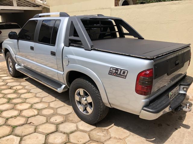 S10 executiva