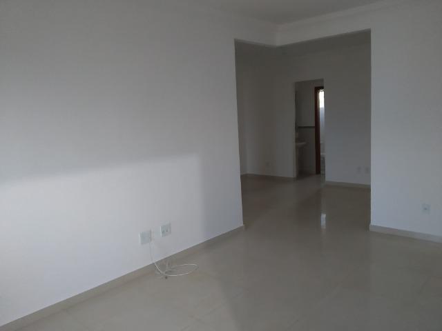 Apartamento 3/4 120m² Bem Localizado - Foto 2