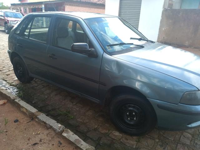 Gol g3 2000 vendo ou troco em uno