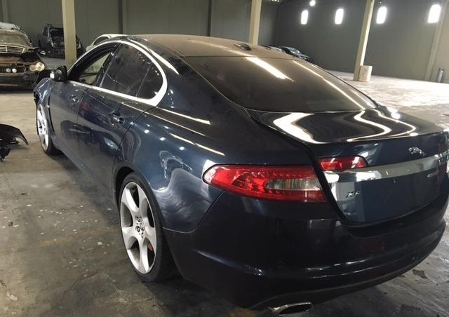 Tampa traseira Jaguar Xf 2009