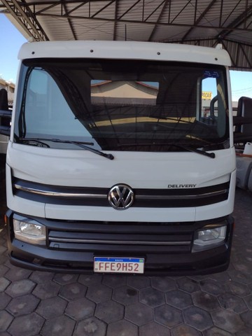 VENDE SE CAMINHÃO ANO 2019 COMPLETO PRAIMER