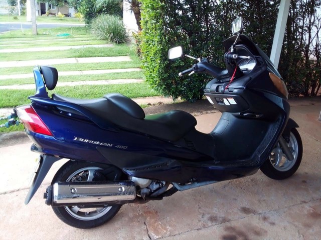 MOTO SUZUKI