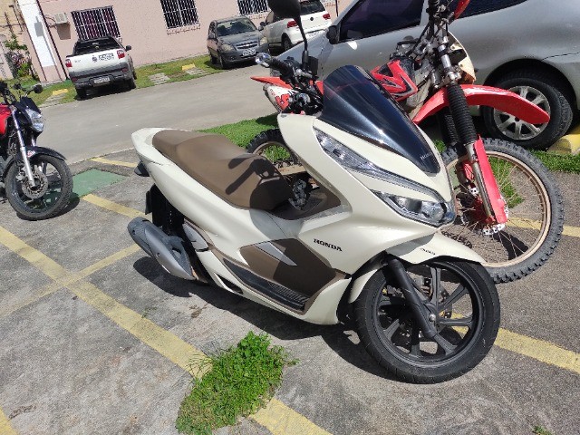 MOTOCICLETA SCOOTER