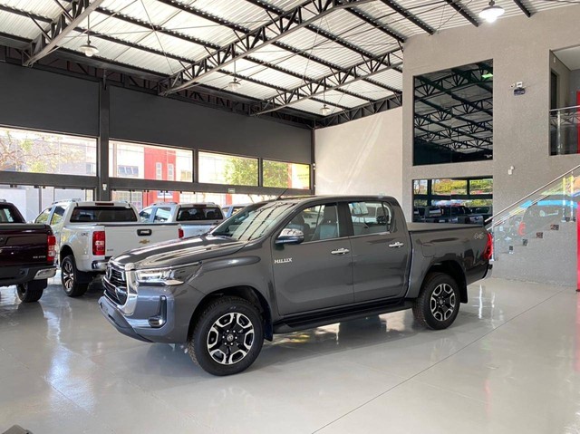 HILUX 2021/2021 2.8 D-4D TURBO DIESEL CD SRX 4X4 AUTOMÁTICO