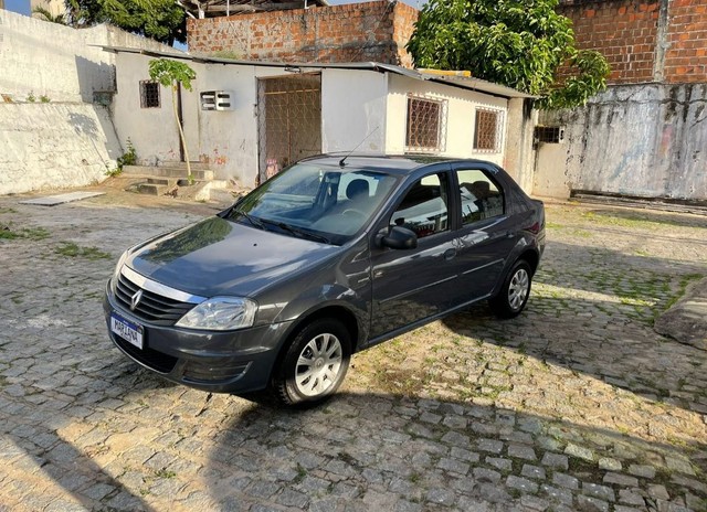 RENAULT LOGAN 2012