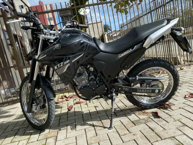 XTZ 250 LANDER ABS