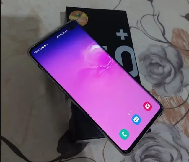 Smartphone Samsung Galaxy S10 Plus 128GB Preto Tela 6.4 Câmera