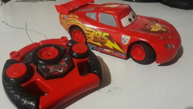 Carro De Controle Remoto Relâmpago Mcqueen 21cm