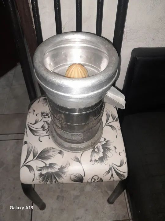 Frizer balcão reposito espremedor de laranja industrial, cafeteira  industrial  - Foto 3