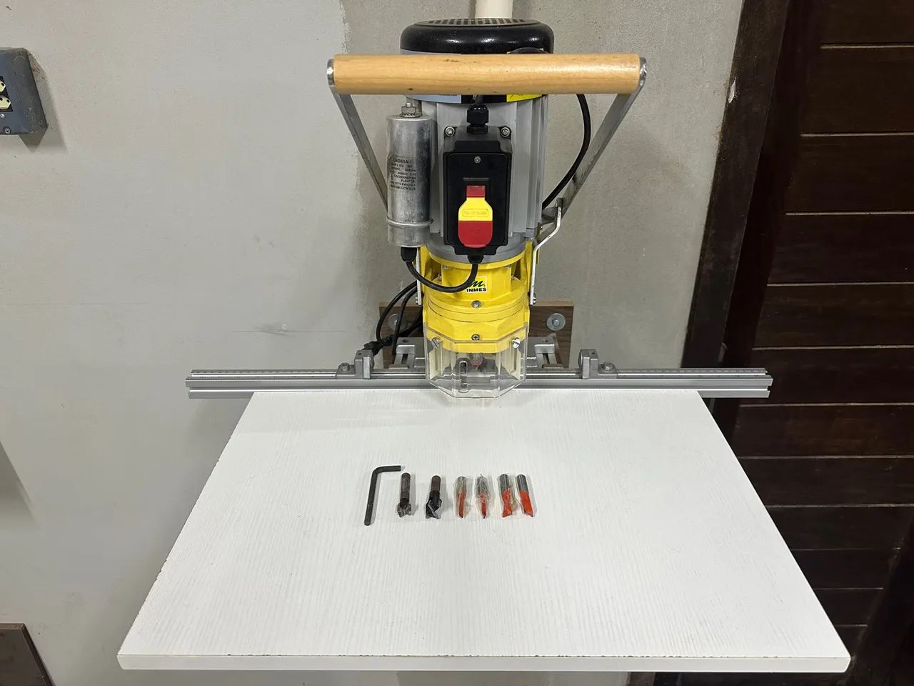 Furadeira dobradiças e dispositivos IF-6