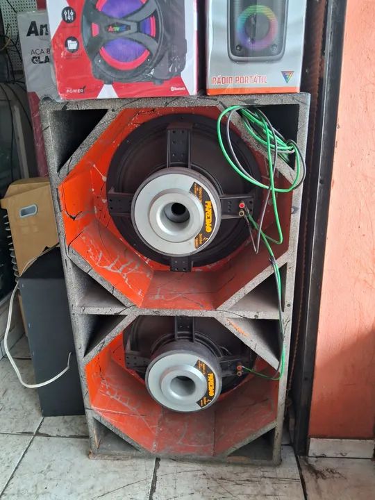 Caixa de Som para Carro - 15 Polegadas - 2 Woofers - Potente