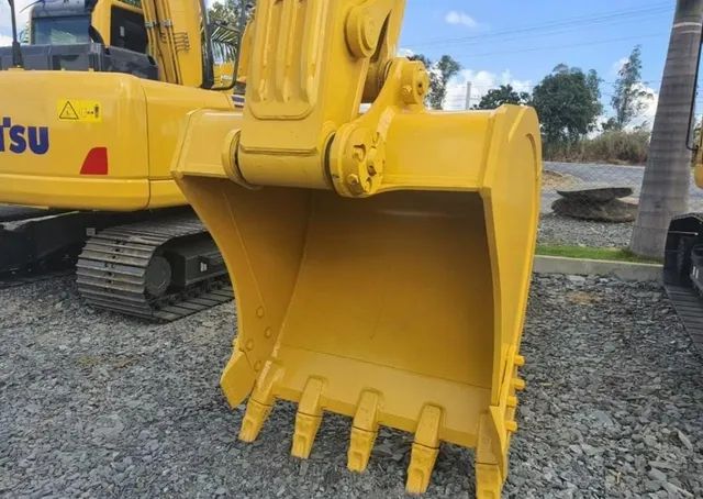 Escavadeira komatsu PC210 - Foto 4