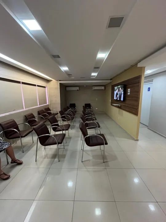 OPORTUNIDADE SALA aceita financiamento Consultório médico odontológico amplo estacionament - Foto 2