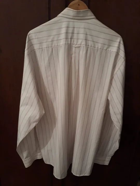 Três camisas sociais - Tam. XG - todas de marca - Foto 6