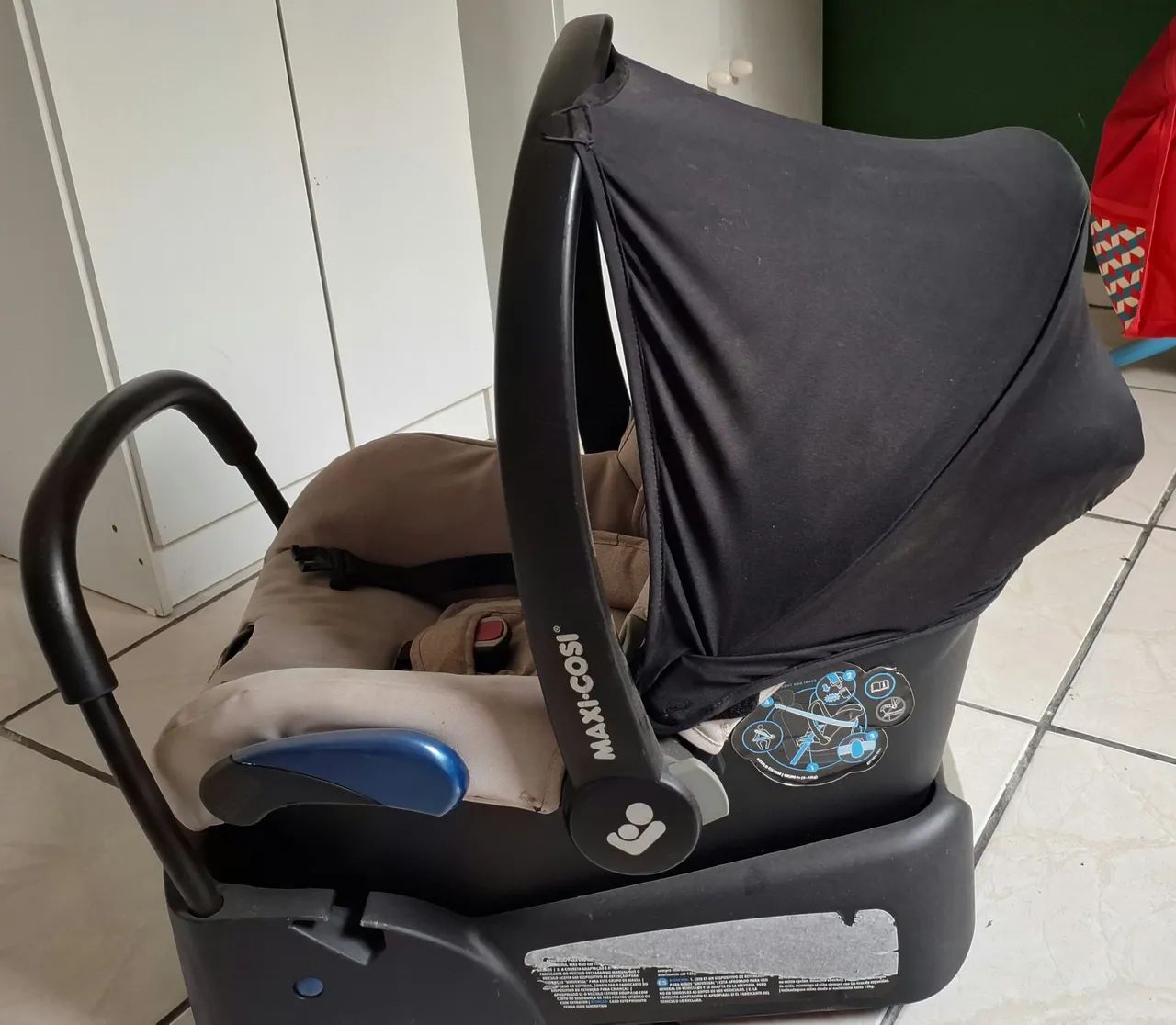 Bebê conforto Maxi Cosi - Citi com base 