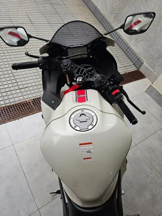 YAMAHA YZF R3 60th ANNIVERSARY ABS - Foto 13