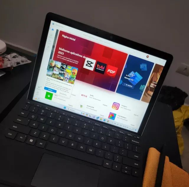Laptop / tablet surface go 3 + Surface Pen + Teclado