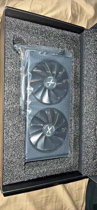 Placa de Vídeo XFX Radeon RX 6650 XT Swift 210