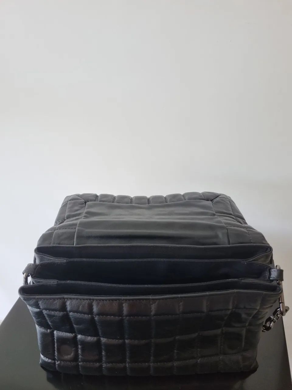 BOLSA DE COURO PRETA MATELASSÊ - Foto 5
