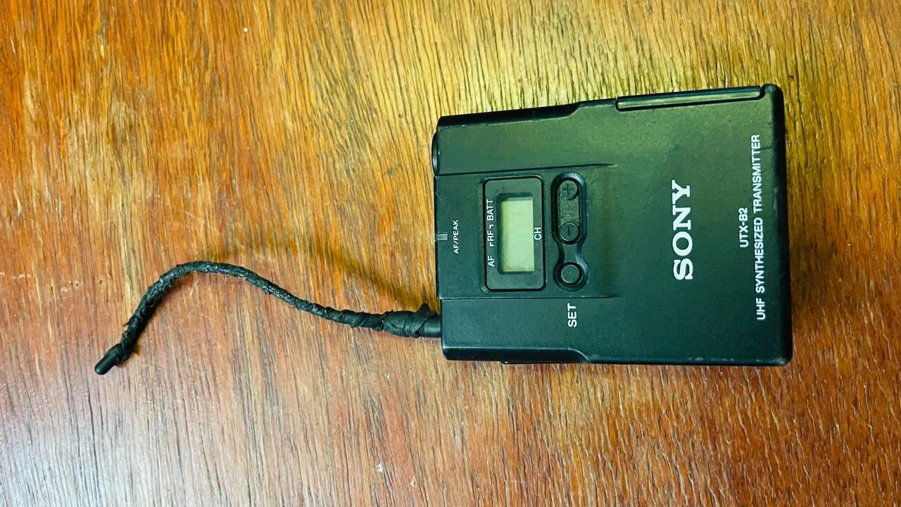 Transmissor de Microfone Sem Fio Sony UTX-B2