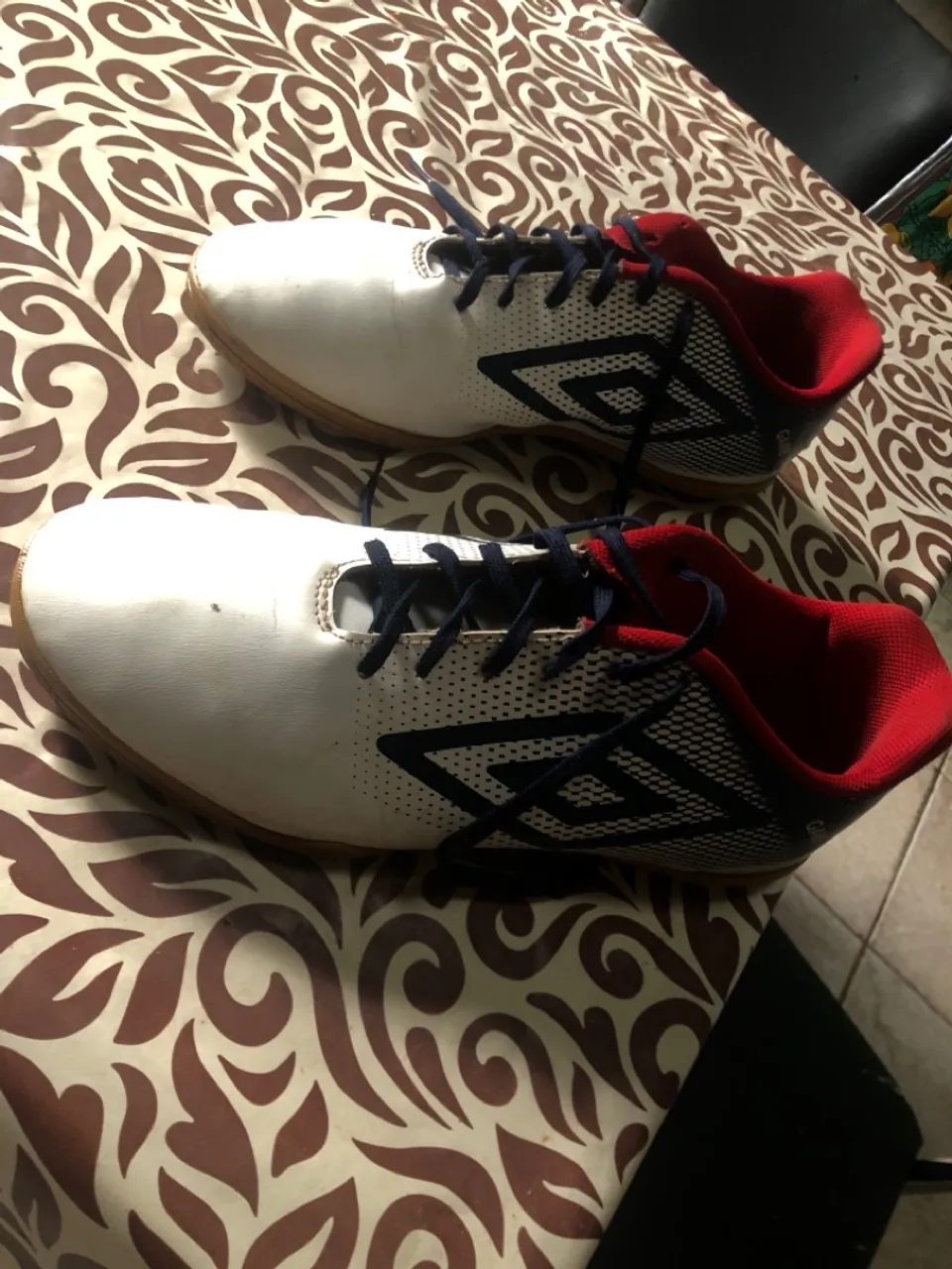 Chuteira umbro futsal- tamanho 42