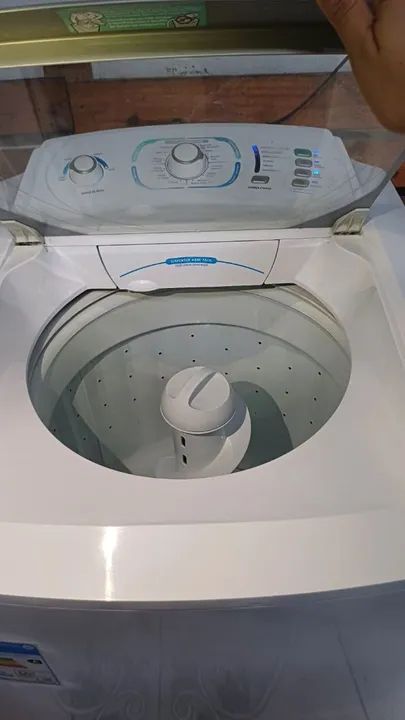 máquina eletrôlux 15 kg semi nova - Foto 5