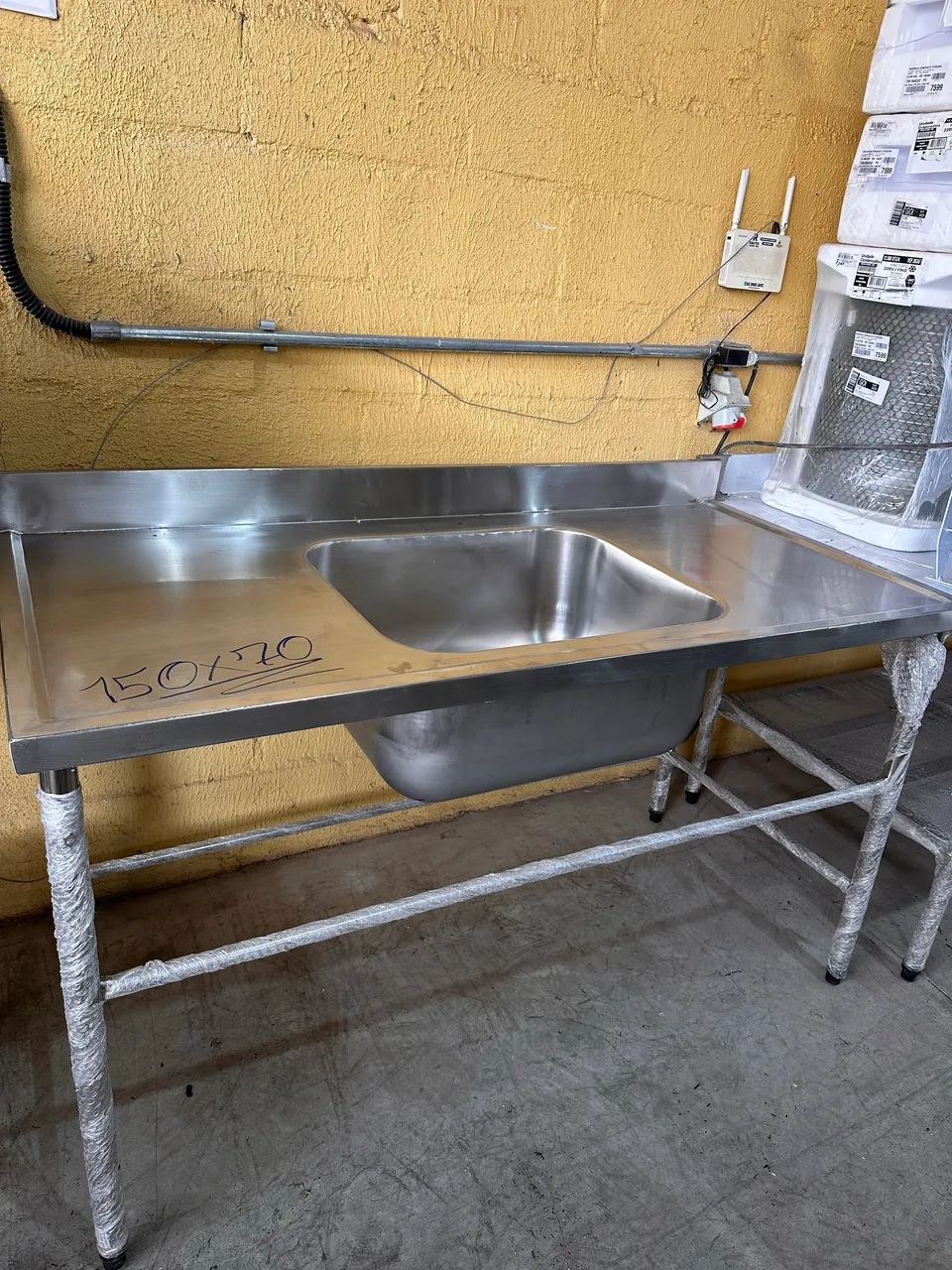 Mesa de inox com pia  - Foto 2