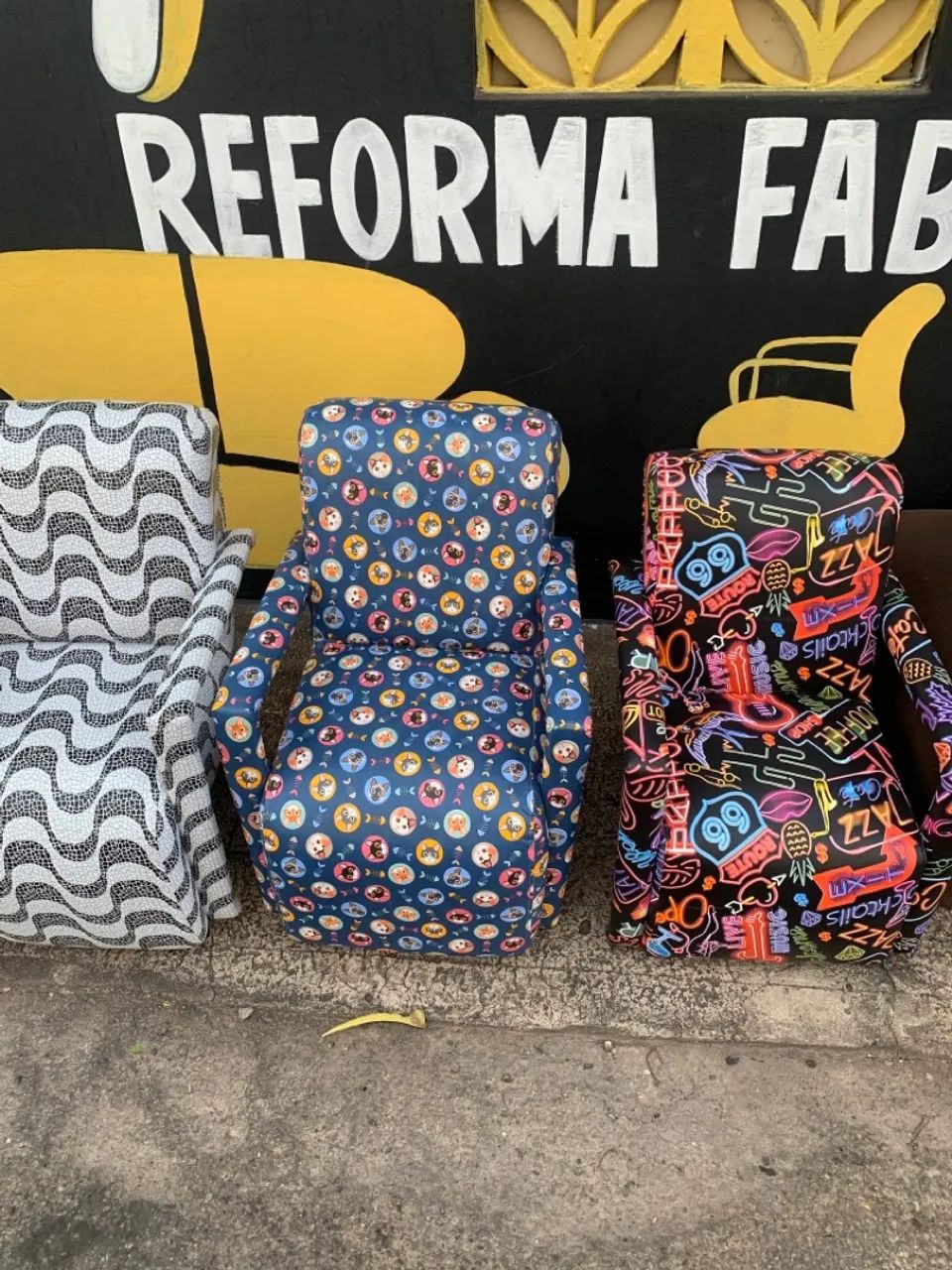 vendo esses. sofá infantil    150 um - Foto 2