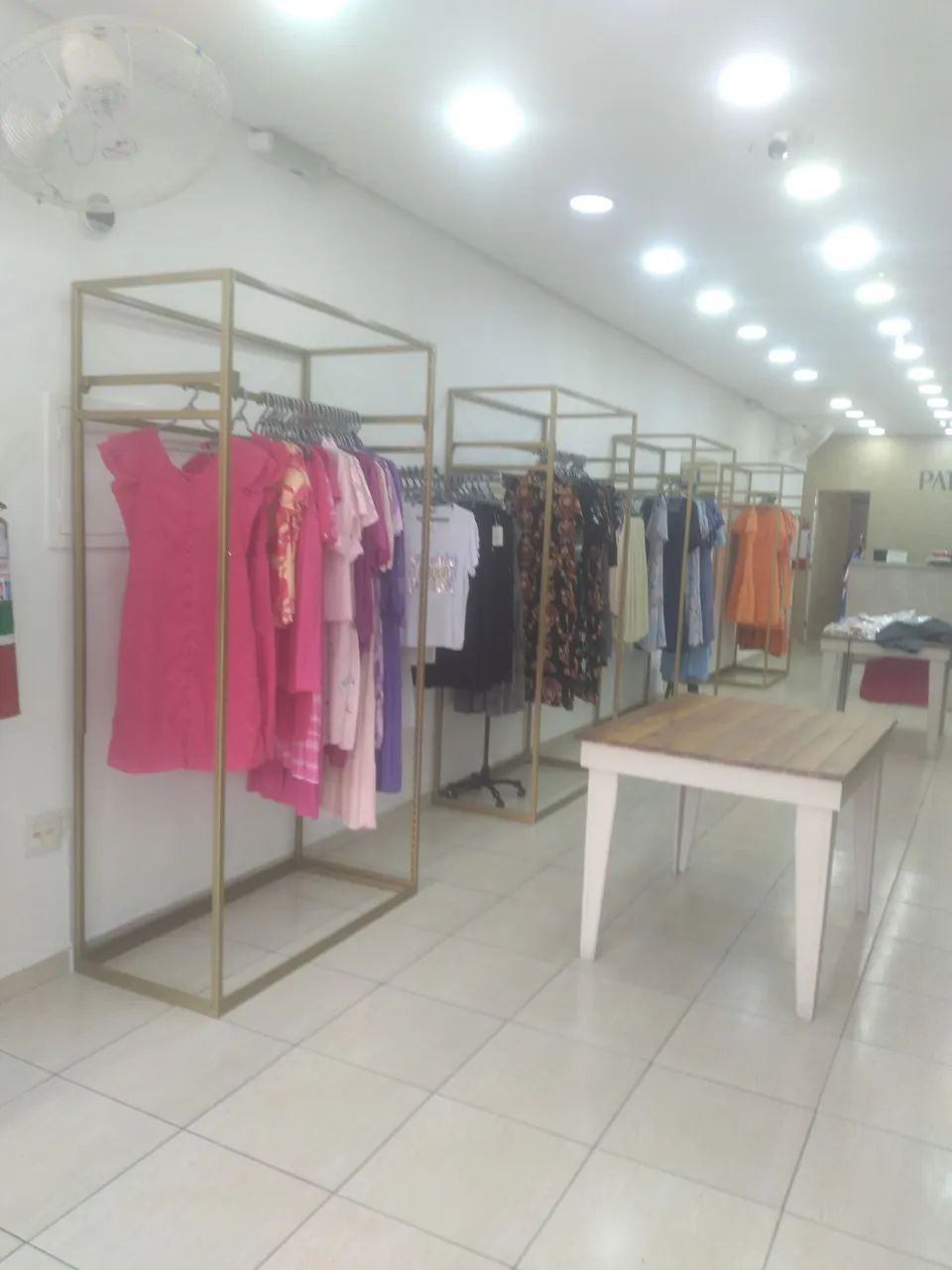 Araras Roupas de alta qualidade - Foto 2