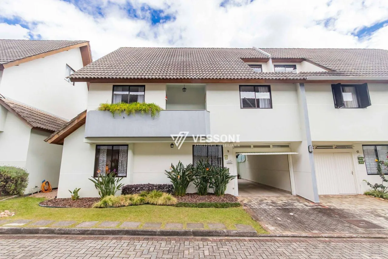 Sobrado com 3 dormitórios à venda, 171 m² por R$ 1.100.000,00 - São Lourenço - Curitiba/PR