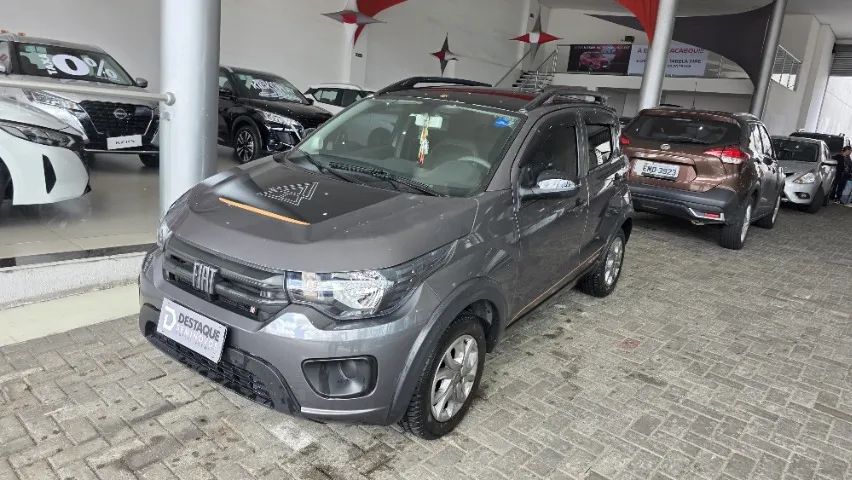Mobi 1.0 Trekking Flex 2023 **BAIXO KM** - Foto 4