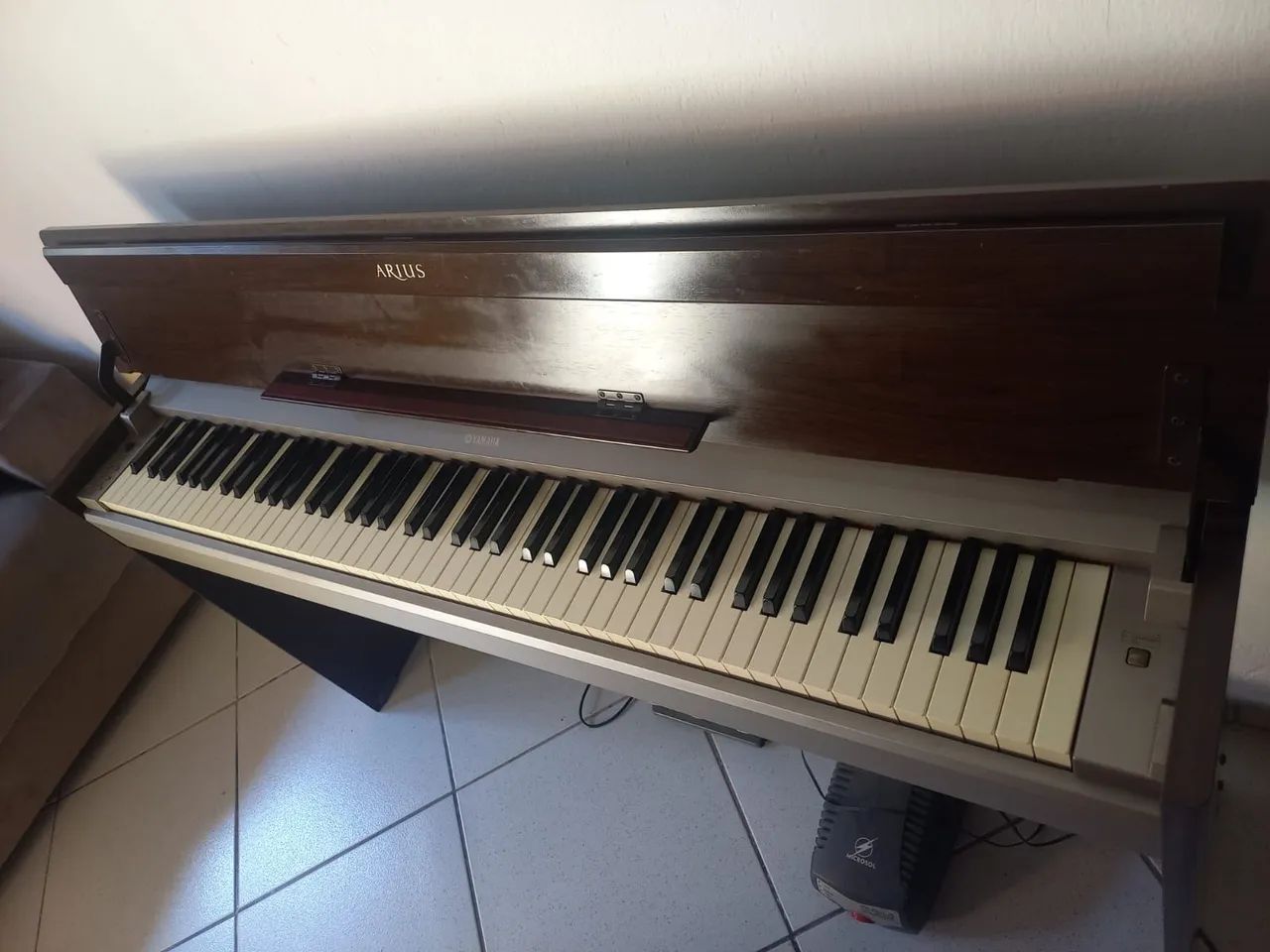 Piano Digital Yamaha Arius EXCELENTE Aceito ofertas! - Foto 3