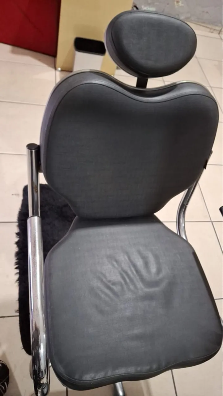 Poltrona Giratória Confortável e Elegante