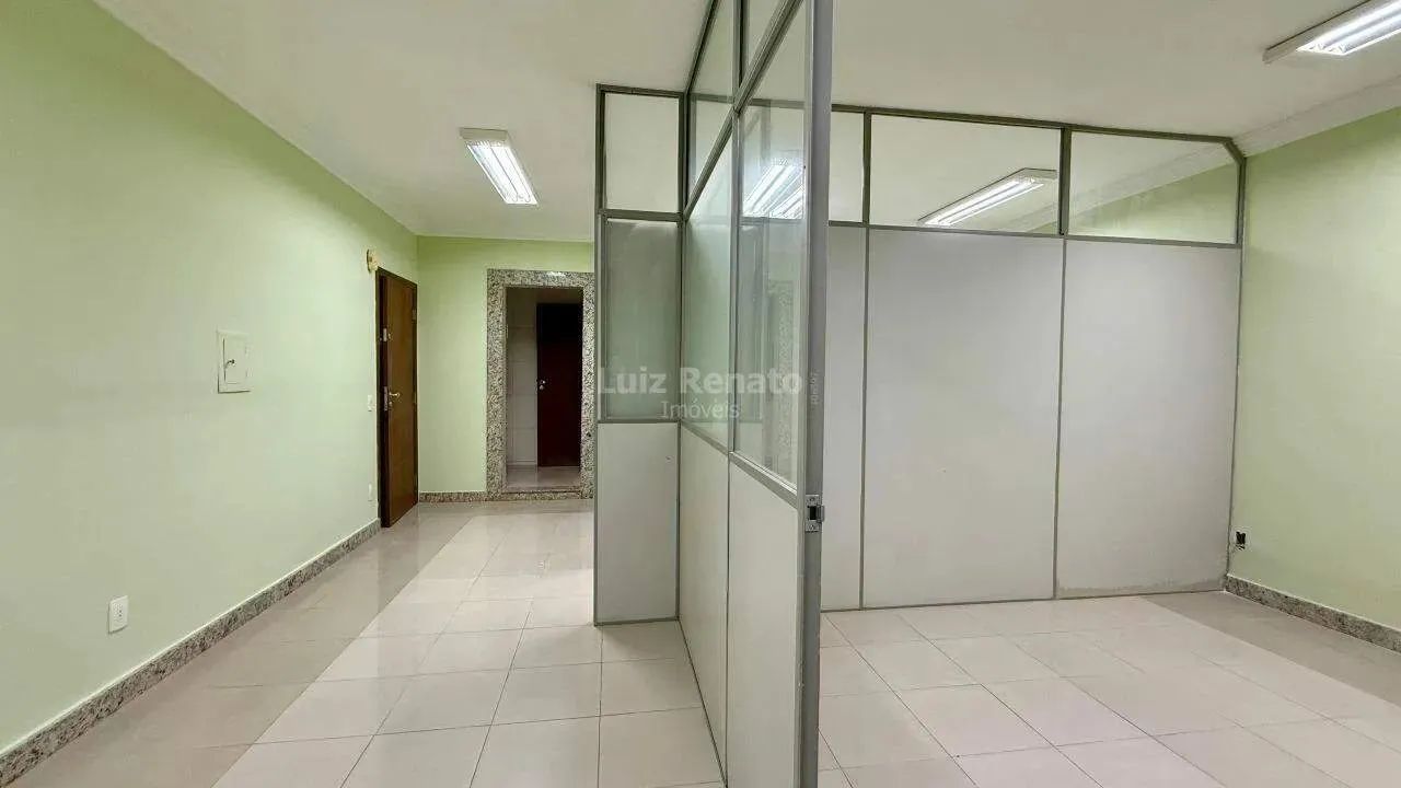 Sala comercial para locação do Santo Augostinho