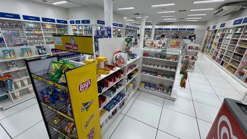 Vendo farmácia completa ( móveis) - Foto 3