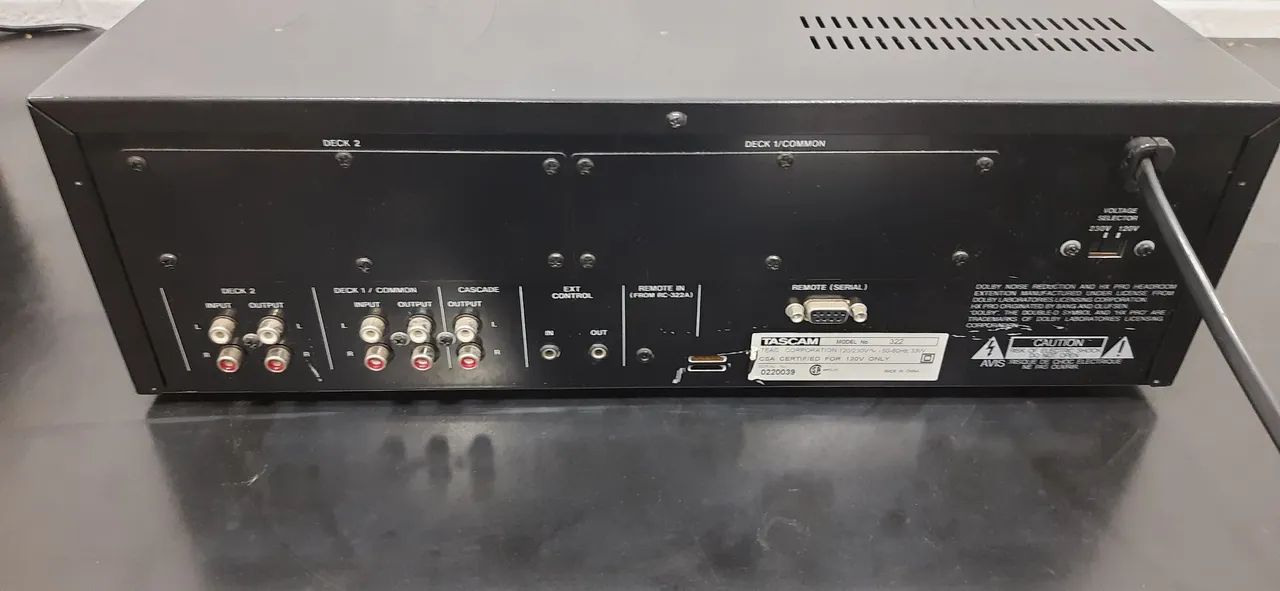 Tascam 322 - Dual-Well Cassette Deck Profissional, Auto-Reverse