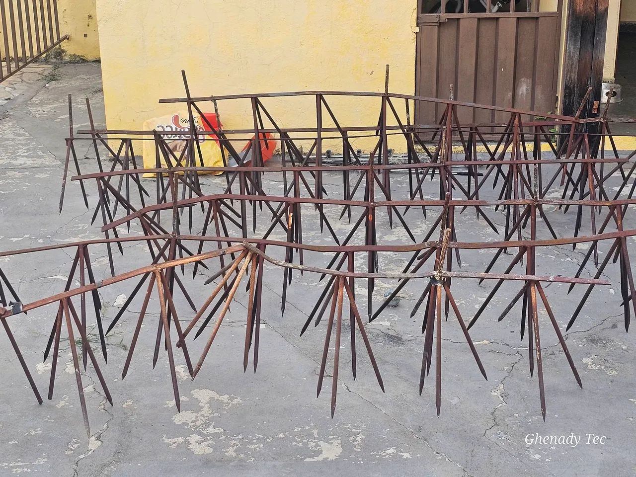 Lança de proteção para muro (Espicula) - Foto 2