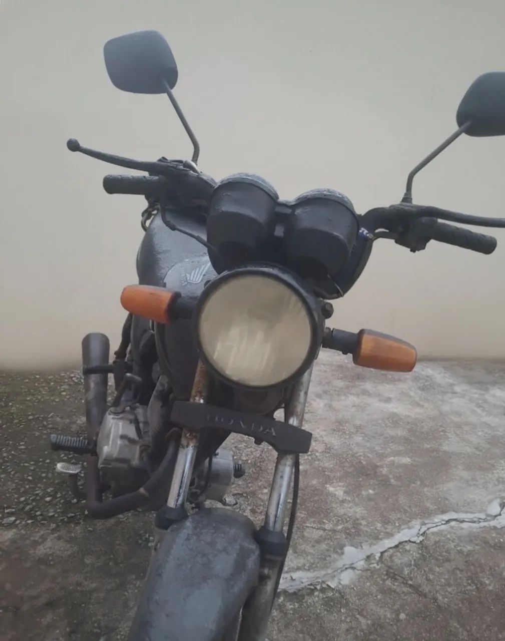 CG TITAN KS 2004 - Foto 3