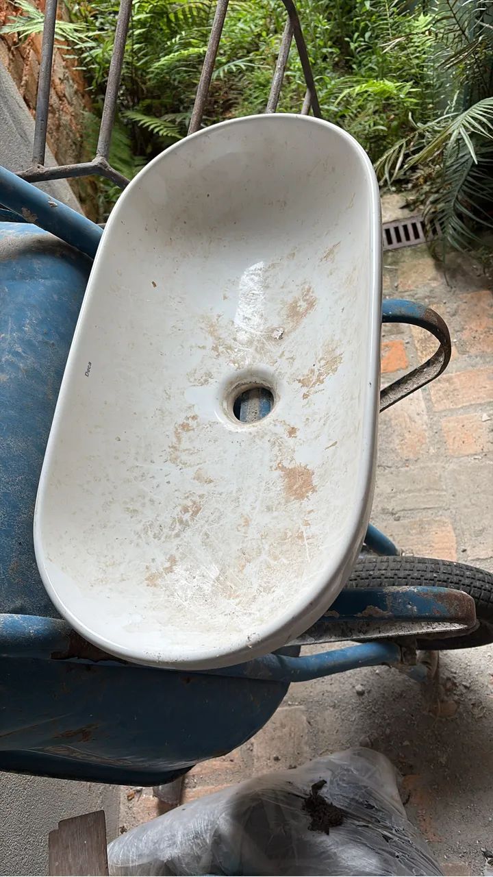 2 Cubas para banheiro Deca