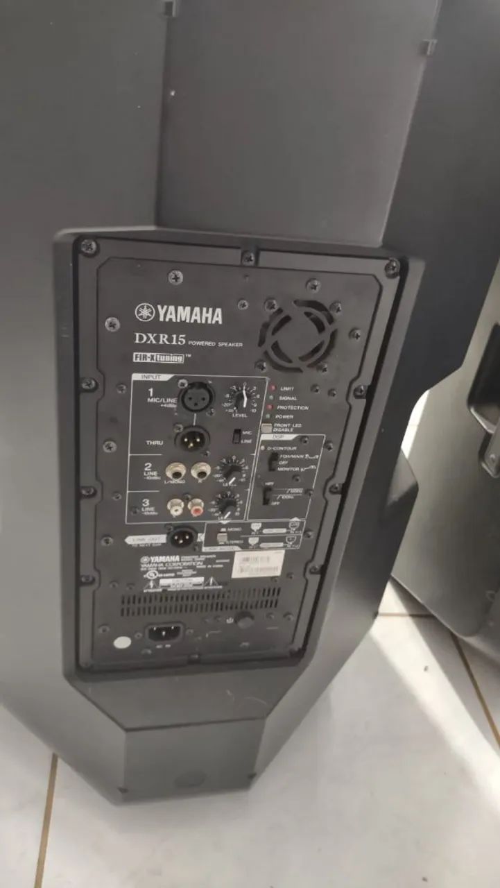 Yamaha DXR15 (par) [Inigualáveis] com softcase reforçado  - Foto 4